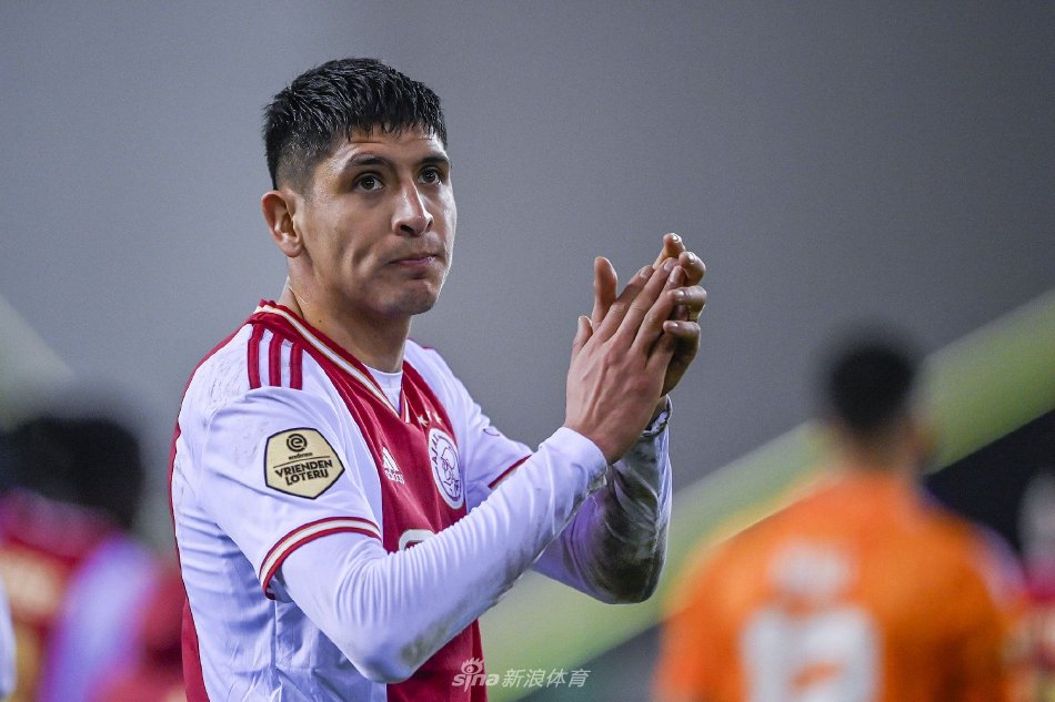 仅稳住了球 仅稳住了球