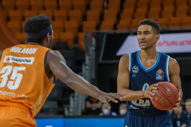 广州队则需 广州队则需