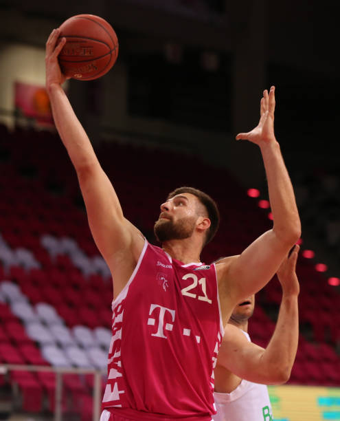 球队始终强 球队始终强