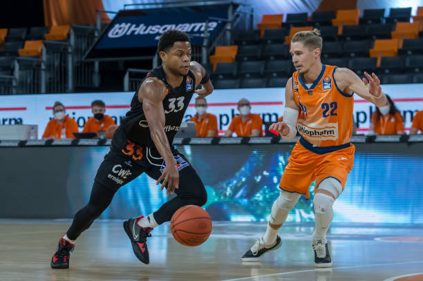 会半决赛 会半决赛